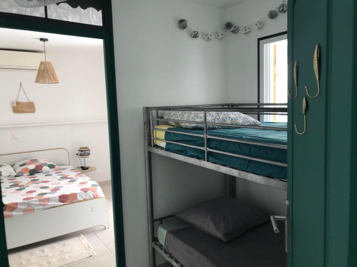Gites Le Petit Voyageur ساينت آن المظهر الخارجي الصورة